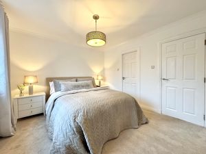 Photo 6- click for photo gallery